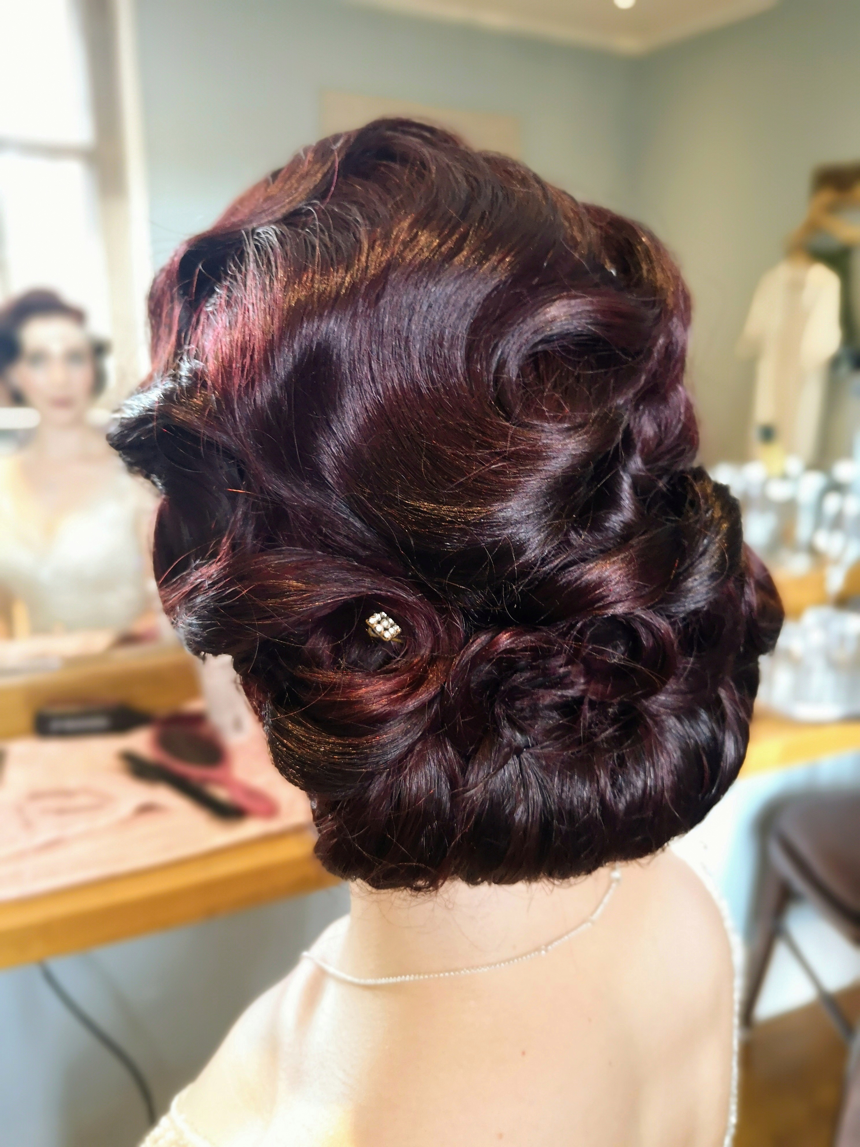 Pin Up Curl Wedding Beauty Hair And Make Up Bridebook