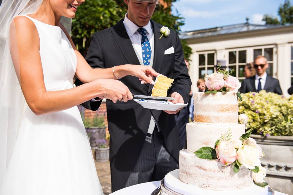 Stable Cottage Cakes Wedding Cakes Bridebook
