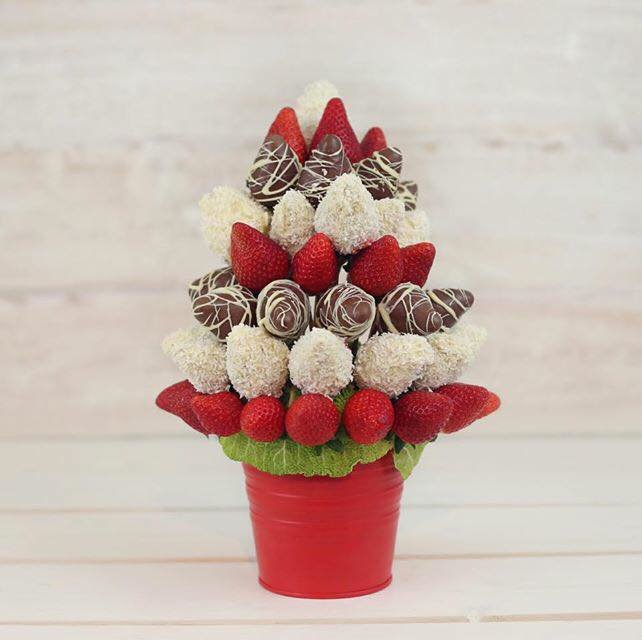 Edible Fruit Bouquet Wedding catering Bridebook